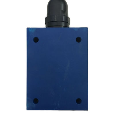 OEM Rexroth Hydraulic Relief Valve Pressure Reducing R900424163 DBDS15G1X200