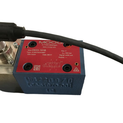Small MOOG Control Valve Solenoid D633-191B double nozzle