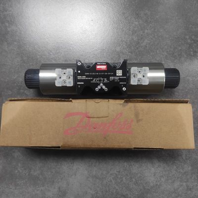Compact And Lightweight Vickers Solenoid Valve DG4V-5-2CJ-M-U-H7-29-EN124 With High Torque Output